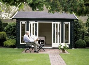 Lugarde Blokhut B13 400x300 cm - 44 mm- Zadeldak- Onbehandeld vurenhout- Lugarde