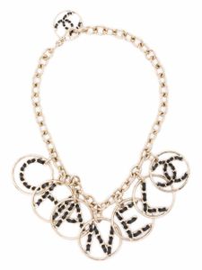 CHANEL Pre-Owned collier à breloques logo (2019) - Or