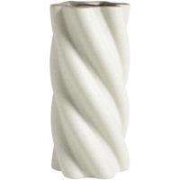 Vaas Twist - off-white - 29,8xØ14,2 cm - Leen Bakker Vaas Twist - off-white - 29,8xØ14,2 cm - Leen Bakker
