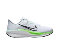 Nike Quest 6 Hardloopschoen