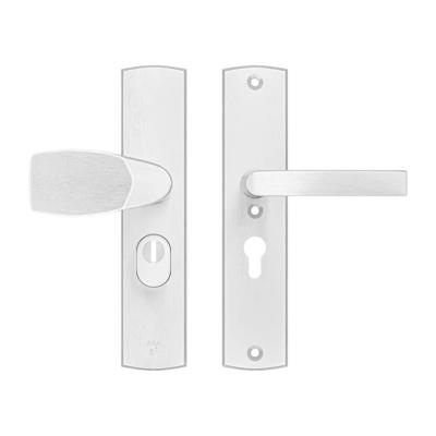 AXA AXA Curve Plus veiligheidsbeslag voordeur gebogen schild Wing-knop/Blok-kruk PC55 met kerntrekbeveiliging SKG3 - aluminium
