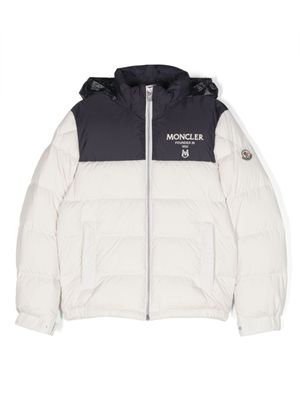 Moncler Enfant Jack met logopatch - Wit Moncler Enfant Jack met logopatch - Wit