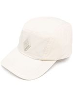 A-COLD-WALL* casquette à plaque logo - Tons neutres A-COLD-WALL* casquette à plaque logo - Tons neutres