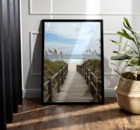 Winderig strand realistische fotoposter