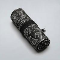 Schattig blad Portable canvas school potlood zaak pen tas briefpapier Pouch (zwart blad 12 gaten)