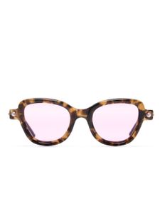 Kuboraum P5 tortoiseshell-effect cat-eye sunglasses - Marron