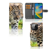 iPhone 14 Pro Telefoonhoesje met Pasjes Baby Luipaard - thumbnail