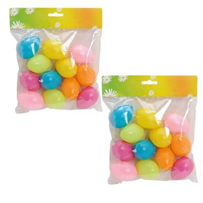 Season Deco Paaseieren hangdecoraties - 24x stuks - Pasen thema - vrolijke kleurenmix - H6 cm