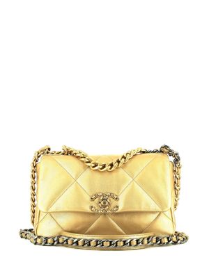 CHANEL Pre-Owned sac porté épaule Flap 19 (2021)