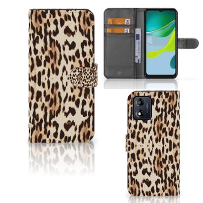 Motorola Moto E13 4G | Telefoonhoesje | Met pasjeshouder | Leopard