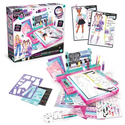 Style 4 Ever Fashion Designer Light-Up studio