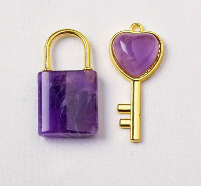 Amethist Slot en Sleutel - Spiritualiteit - Spiritueelboek.nl