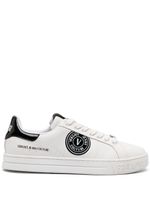 Versace Jeans Couture baskets en cuir à patch logo - Blanc - thumbnail