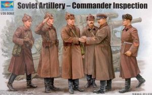 Trumpeter 1/35 Soviet Artillery - Commander Inspection