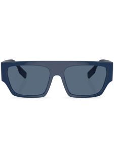 Burberry Eyewear lunettes de soleil Micah à logo imprimé - Bleu