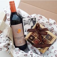 Bonbons & wijn (keuze uit wit, rood, prosecco)