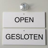 Bordje OPEN-GESLOTEN met zuignap