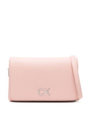 Calvin Klein sac à bandoulière à plaque logo - Rose