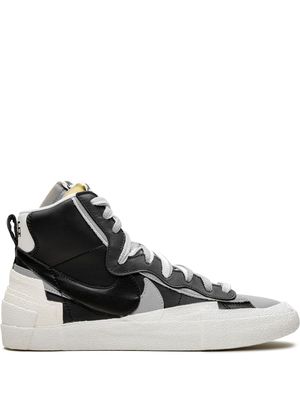 Nike baskets montantes Sacai x Nike Blazer Mid - Noir