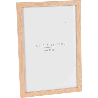Houten fotolijst geschikt voor een foto van 20 x 30 cm