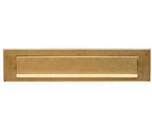 Intersteel Briefplaat rechthoekig 340x75mm met klep/regenrand PVD messing getrommeld
