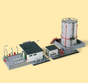 Auhagen 12 264 H0, TT Benzineoverslagplaats met grote opslagtank