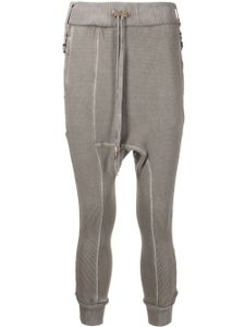 Boris Bidjan Saberi pantalon de jogging sarouel à coupe courte - Marron