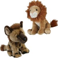 Knuffeldieren set leeuw en hyena pluche knuffels 18 cm