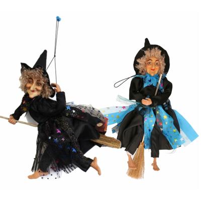Set van 2x Halloween decoratie heksen pop op bezem - 30 cm - blauw/zwart Set van 2x Halloween decoratie heksen pop op bezem - 30 cm - blauw/zwart