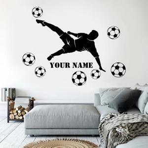 Muursticker - Voetbalspeler en voetbal / Gepersonaliseerd