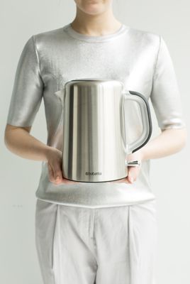 Brabantia Bbek1001 Waterkoker - 3000 Watt - 1.7 Liter - 4 Standen Brabantia Bbek1001 Waterkoker - 3000 Watt - 1.7 Liter - 4 Standen