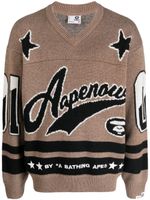 AAPE BY *A BATHING APE® pull en intarsia à col v - Marron - thumbnail