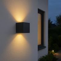 Lyora WandlampRoty Cubo met instelbare lichtbundel - MBP-8033