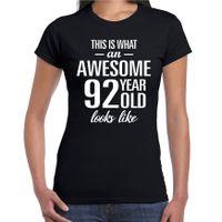 Awesome 92 year / 92 jaar cadeau t-shirt zwart dames