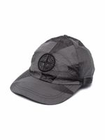 Stone Island Junior casquette à logo brodé - Gris
