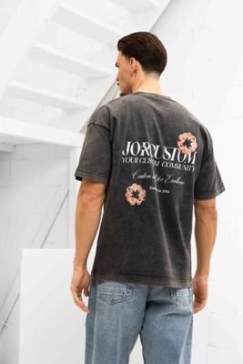 Jorcustom Flowers Loose Fit T-Shirt Heren Donkergrijs/Oranje - Maat L - Kleur: DonkergrijsOranje | Soccerfanshop Jorcustom Flowers Loose Fit T-Shirt Heren Donkergrijs/Oranje - Maat L - Kleur: DonkergrijsOranje | Soccerfanshop