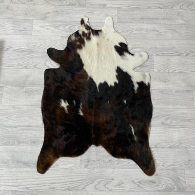 Kleine koeienhuid bruin wit zwart (Normandiër) 90x60cm
