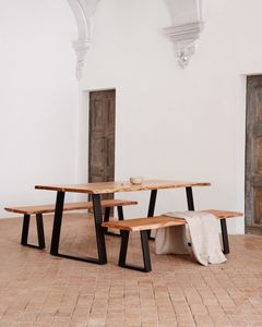 Kave Home Kave Home Alaia, Alaia tafel van massief acaciahout met een natuurlijke afwerking 200 x 95 cm