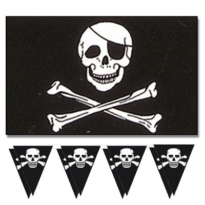 Piraten feest/verjaardag versiering set 2x vlaggenlijnen en 1x piratenvlag 90 x 150 cm