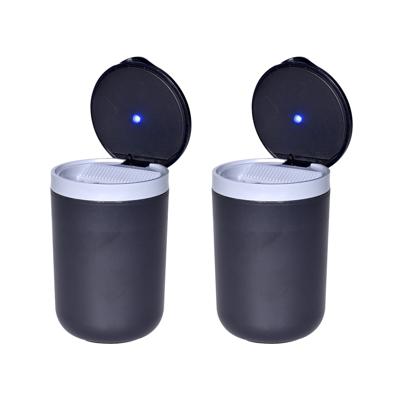Auto asbak - 2x - led licht - met deksel - kunststof - zwart - 11 x 7 cm