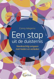 Een stap uit de duisternis (Paperback)