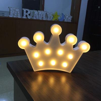 Creatieve Kroonvorm warm wit LED decoratie licht 2 x AA batterijen Powered partij Festival tafel bruiloft lamp nachtlampje (wit)