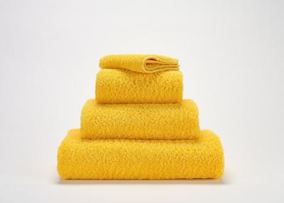 Abyss & Habidecor Abyss & Habidecor Super Pile Handdoek 60x110 830 banane