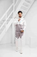 Under Armour Unstoppable Fleece Trainingspak Heren Wit/Bruin - Maat XL - Kleur: WitBruin | Soccerfanshop