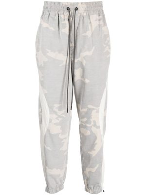 Mostly Heard Rarely Seen pantalon de jogging en velours côtelé à motif camouflage - Gris