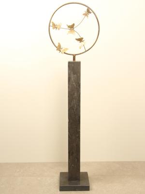 Bronzen sculptuur ring met 5 messing vlinders, Ø 32 cm