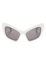 Balenciaga Eyewear lunettes de soleil Monaco à monture papillon - Blanc