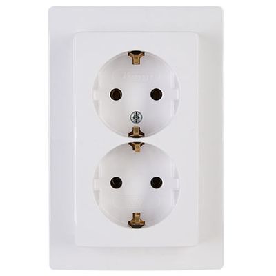 Kopp HK05 dubbel stopcontact met randaarde wit glanzend