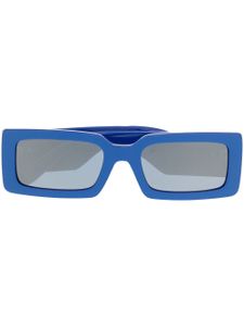 Dolce & Gabbana Eyewear lunettes de soleil rectangulaires à plaque logo - Bleu