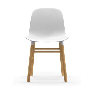 Normann Copenhagen Form eetkamerstoel White vierpoot eikenhout